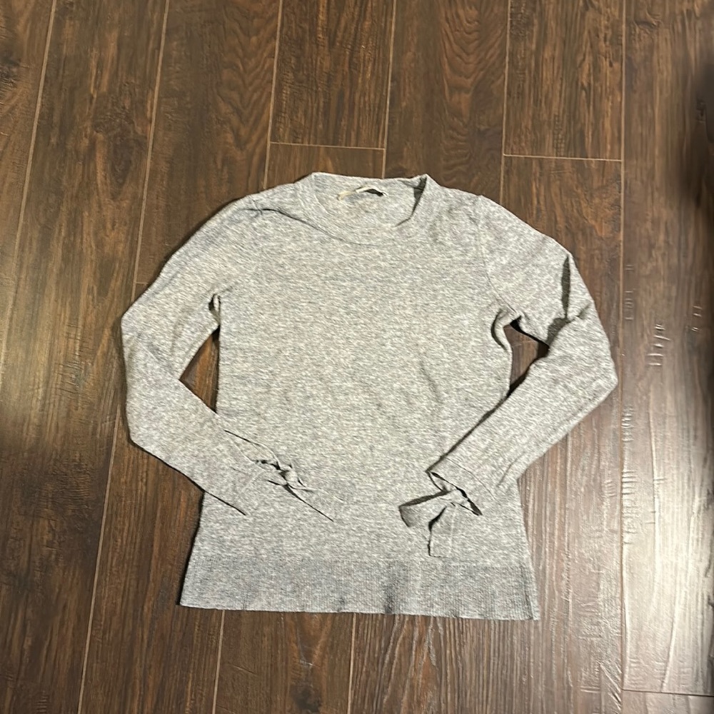 Loft Grey Sweater with cute bows on the wrist